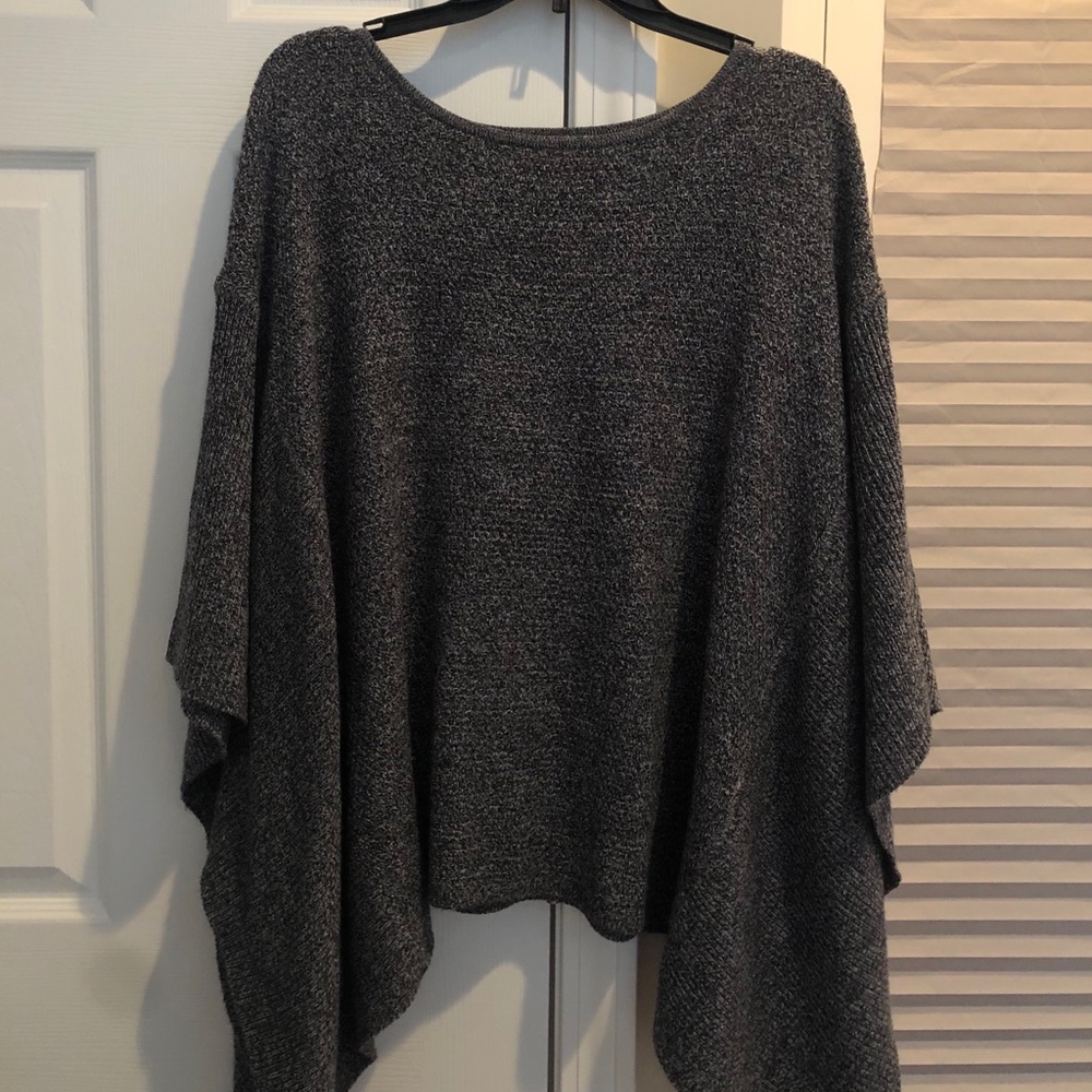 Poncho women’s